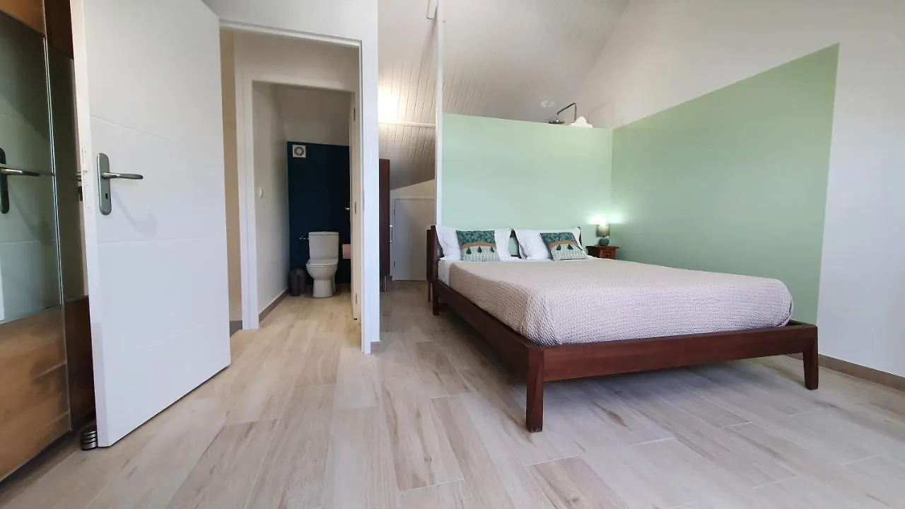 Apartment Pinel Superbe Appartement En Residence Vue Mer Cul de Sac